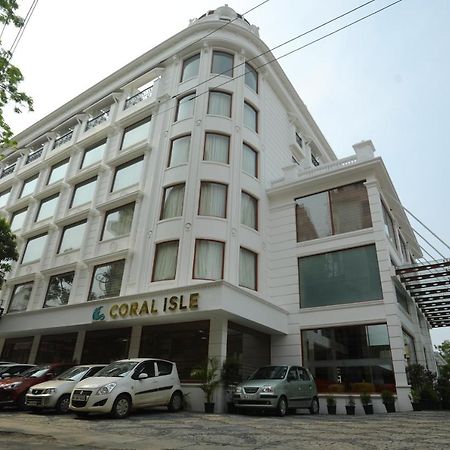 ホテル Coral Isle Kochi エクステリア 写真